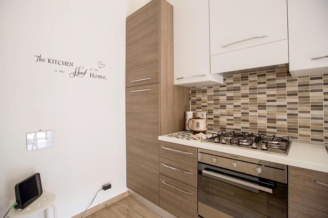 Lorenteggio Studio Apt Milan Luaran gambar